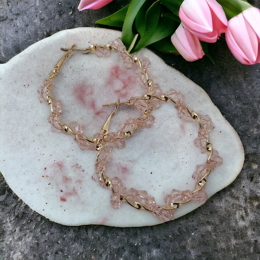 Blush hoop earrings - Picture 3 of 7